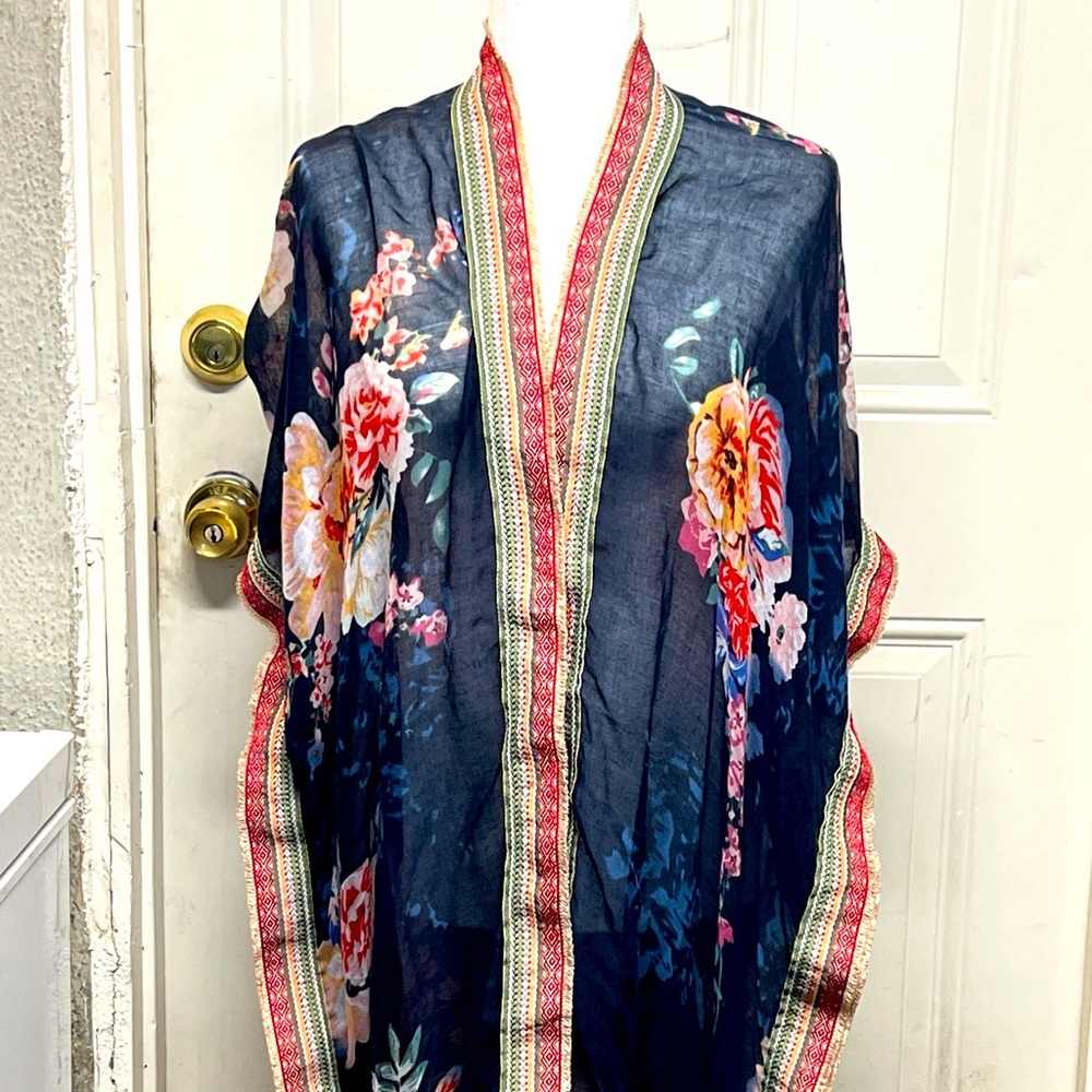 Lane bryant Boho Embroidered Trim Floral Kimono Size medium/large